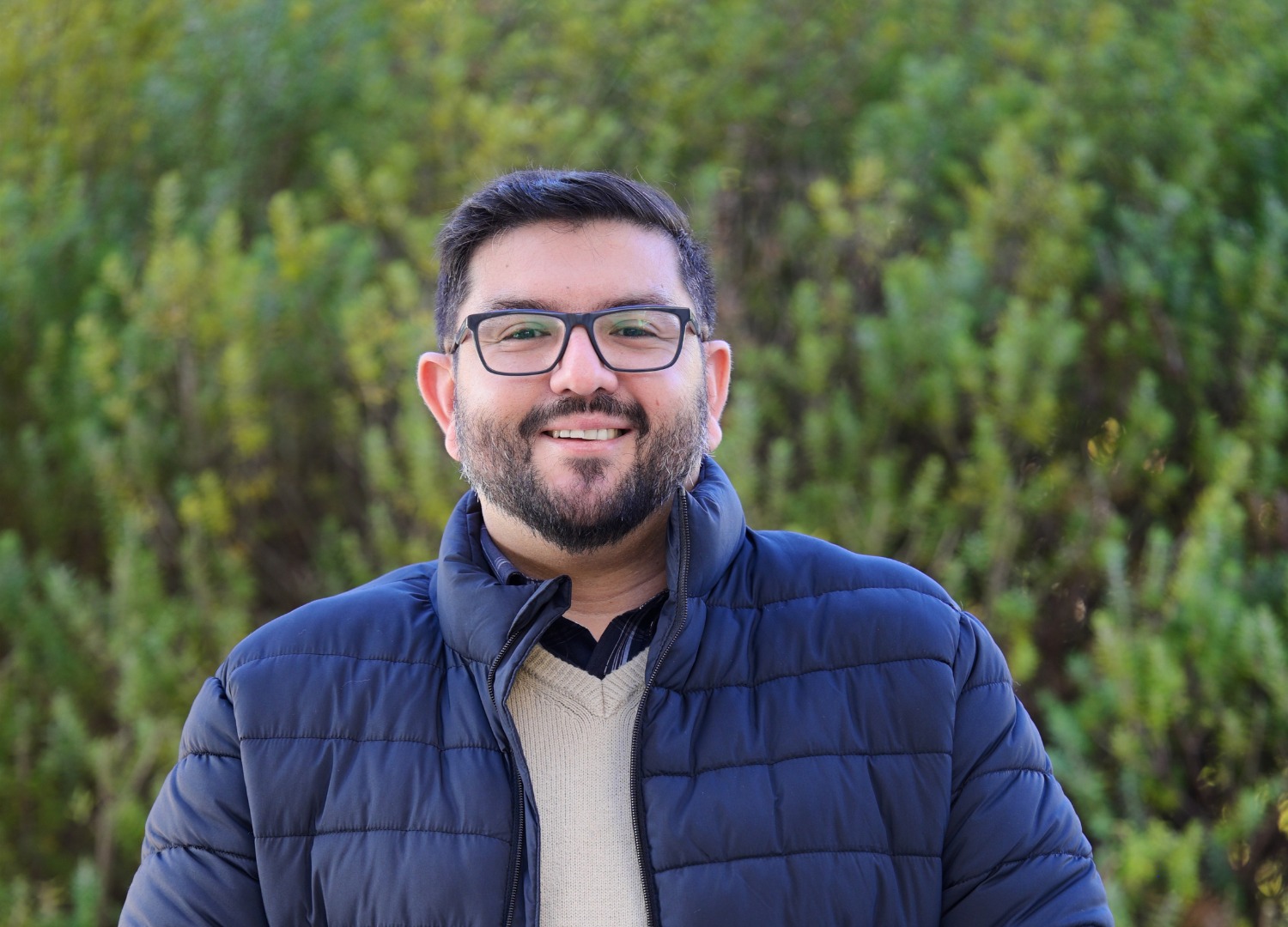 Profesor Fernando Gómez y equipo de investigadores trabajan en la creación de una innovadora vacuna para controlar el BKD