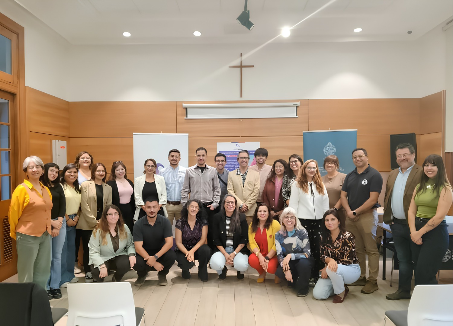 Profesora Corina González y su equipo realiza lanzamiento del programa Ciencia sin Límites en la región de Valparaíso