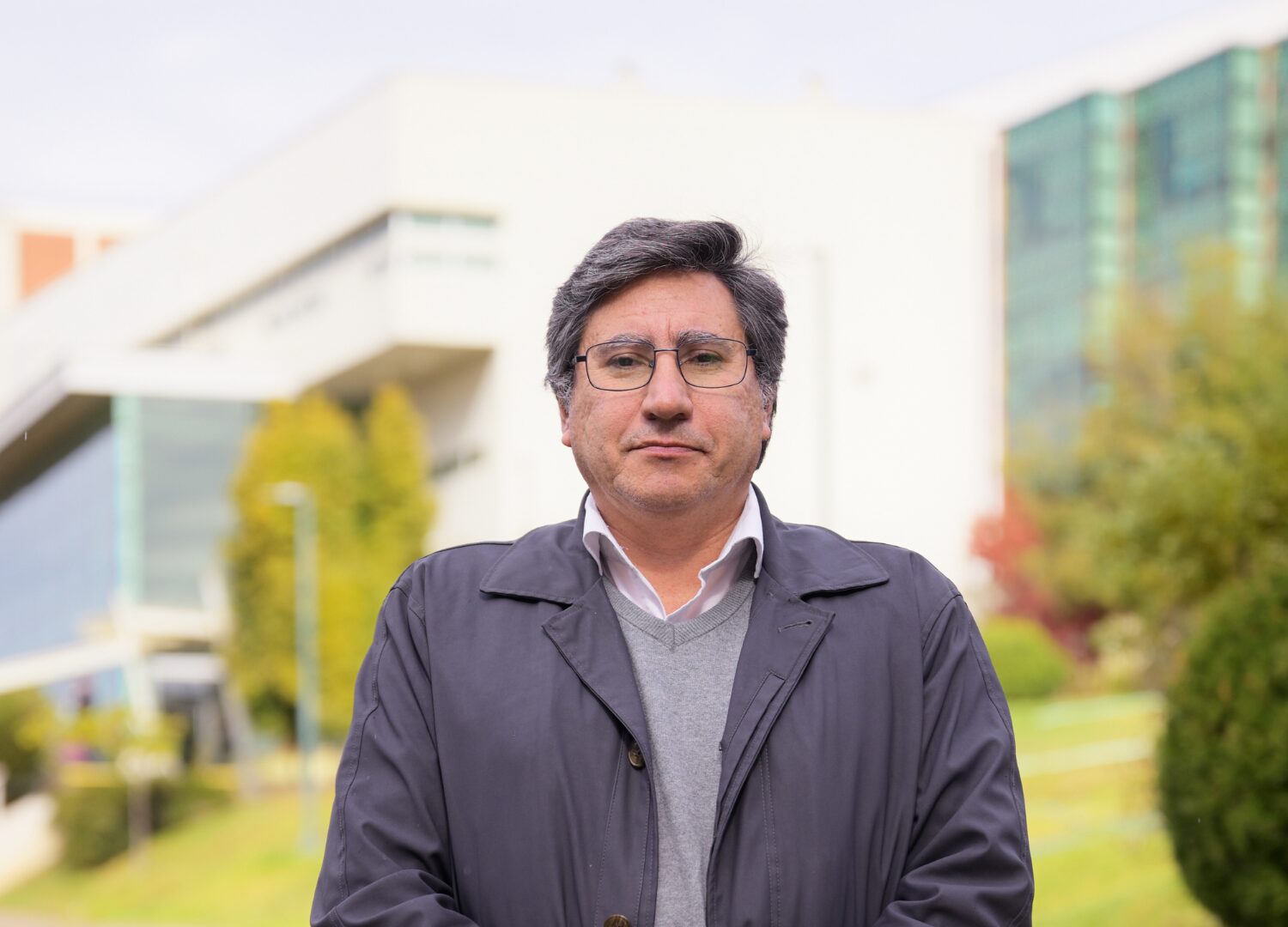Profesor Fernando Torres Pérez participa en revista internacional sobre Hantavirus